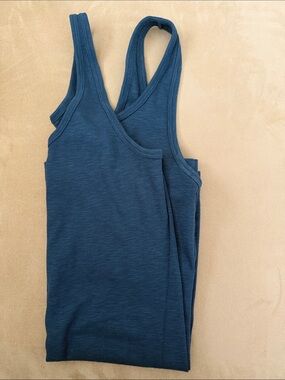 Vince ribbed tank